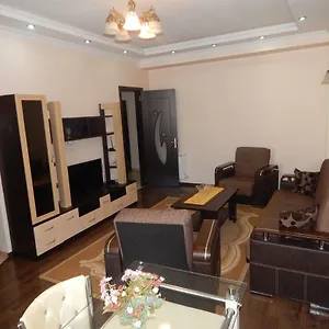 apartment-first-line-from-sea-batumi.batumihotels.net/